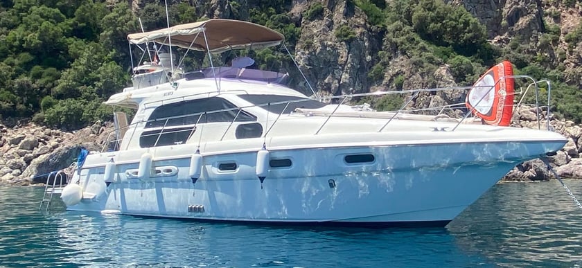 Marmaris Yacht a motore cabina 3  cuccette 6  10  ospiti 14 m Numero dell'inserzione: #22087 2