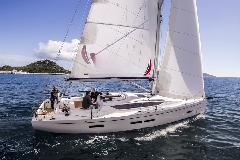 Izola Sailboat 3 cabin 6 berths 6 guests 11.6 m Listing Number: #22108