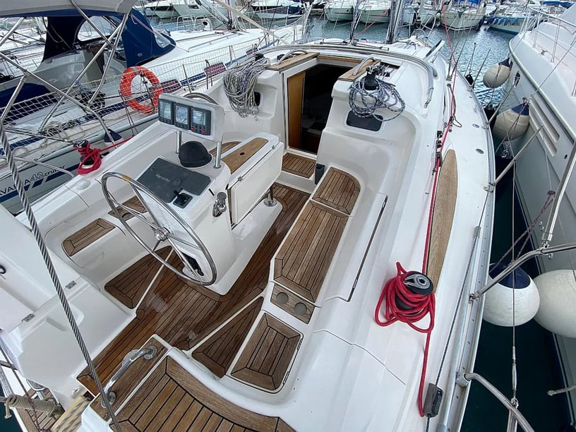 Vodice Sailboat 3 cabin 6 berths 6 guests 11.55 m Listing Number: #22170 4