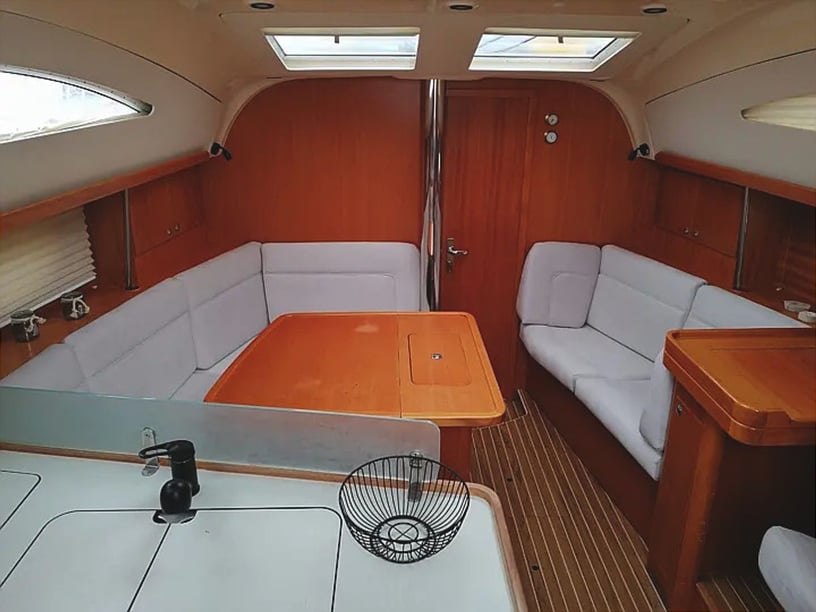 Vodice Sailboat 3 cabin 6 berths 6 guests 11.55 m Listing Number: #22170 2