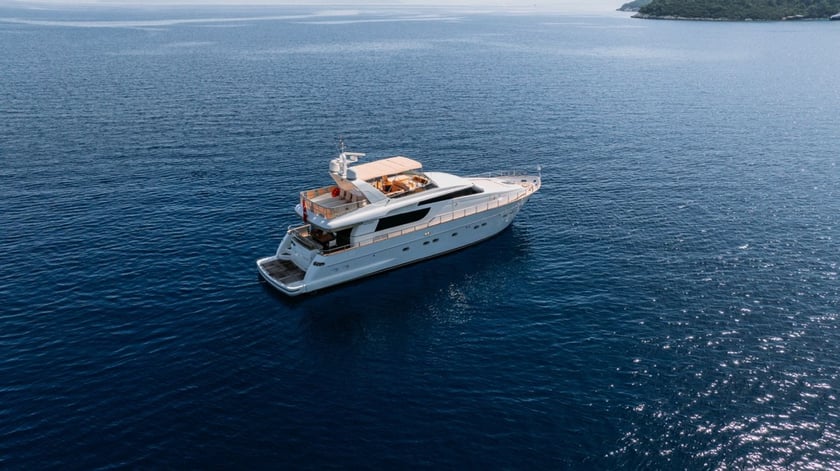 Türkbükü, Bodrum Motoryacht 4 Kabine 7 Liegeplätze 7 Gäste 22.78 m Nummer des Inserats: #22176