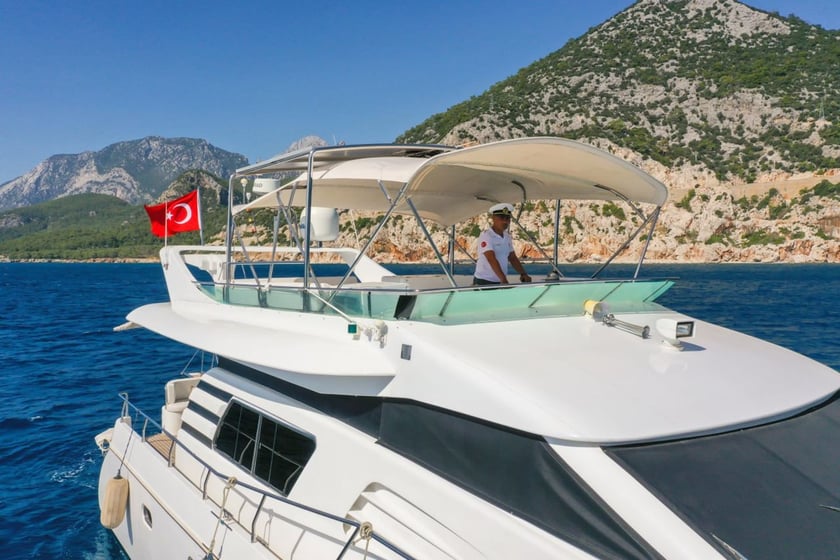 Fethiye Yacht à moteur Cabine 3  Couchettes 6  Invités 12  18.5 m Numéro de l'annonce: #22207 3