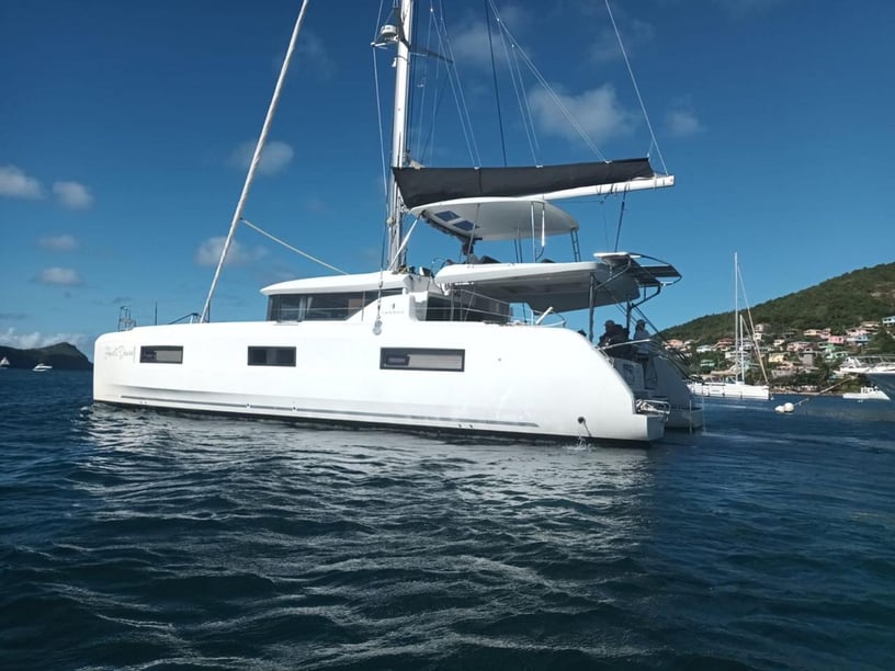 Admiraliteitsbaai Catamaran Cabine 4  8  slaapplaatsen 12  gasten 13.99 m Lijstnummer: #22211 2