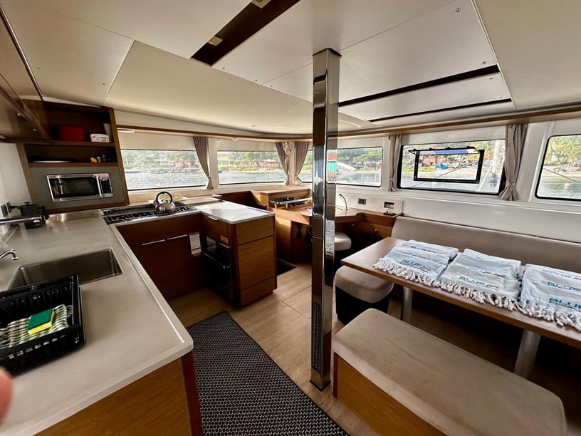 Admiraliteitsbaai Catamaran Cabine 4  8  slaapplaatsen 12  gasten 13.99 m Lijstnummer: #22211 4