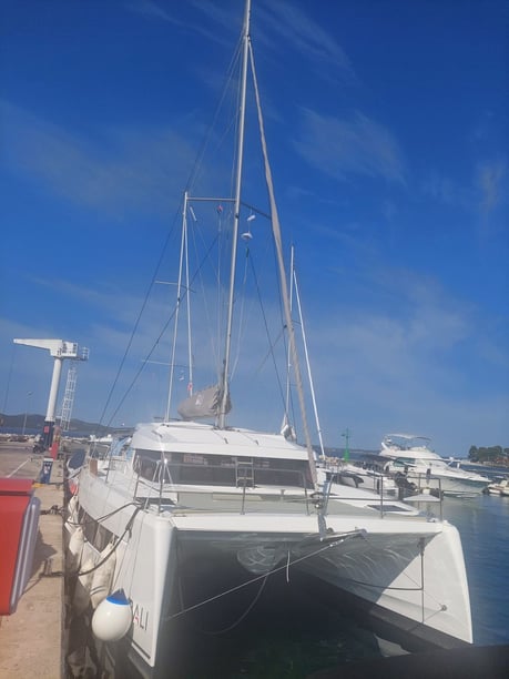 Zadar Catamaran Cabine 4  10  slaapplaatsen 10  gasten 11.78 m Lijstnummer: #22223 4