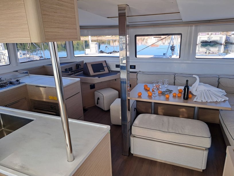 Dubrovnik Catamaran 3 cabin 10 berths 12 guests 13.99 m Listing Number: #22234 2