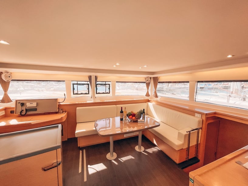 Athens Catamaran 6 cabin 10 berths 10 guests 13.96 m Listing Number: #22260 5