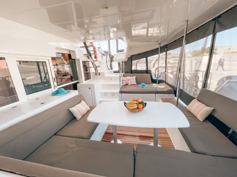 Athens Catamaran 6 cabin 10 berths 10 guests 13.96 m Listing Number: #22260 3