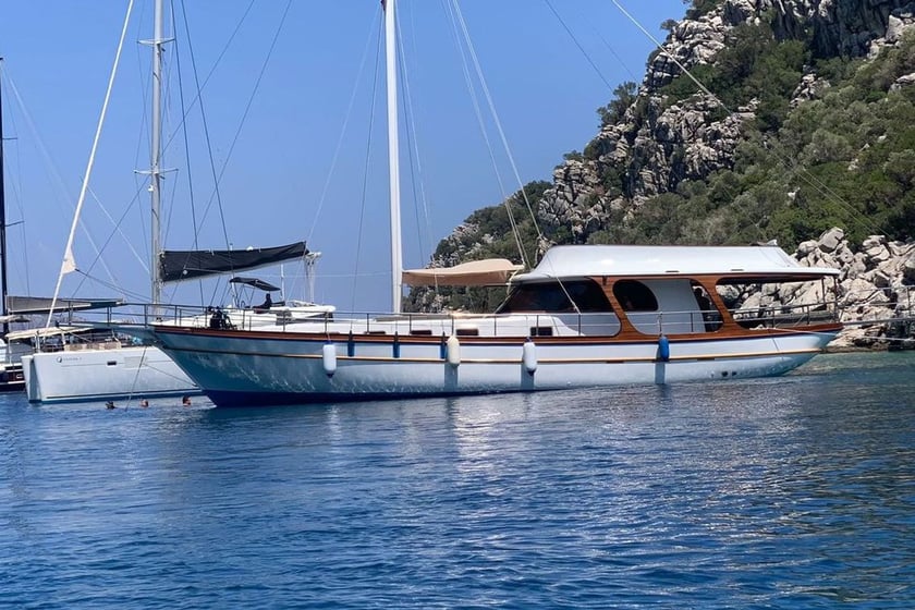 Marmaris Gulet 3 cabin 6 berths 6 guests 18 m Listing Number: #22268 2