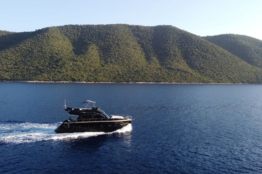 Bodrum Yate a motor   8  invitados 14 m Número de anuncio: #22297 2