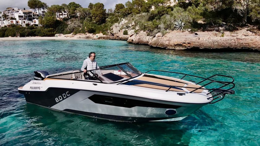 Palma de Mallorca Motorboat 1 cabin 2 berths 10 guests 8.08 m Listing Number: #22299 5