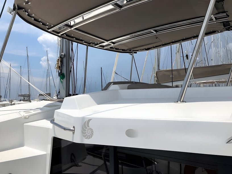 Preveza Catamaran 4 cabin 8 berths 8 guests 12.37 m Listing Number: #223 5