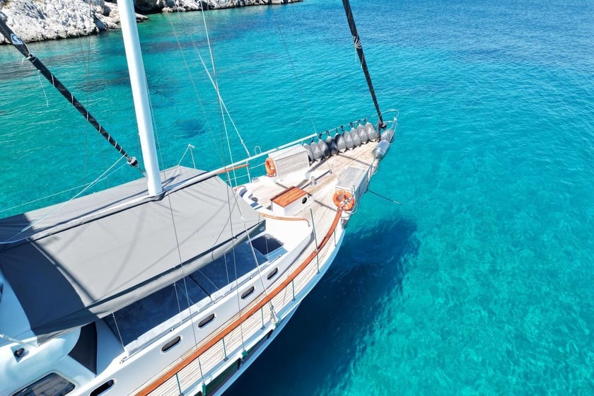 Datça Gulet Cabine 5  Couchettes 10  Invités 10  22 m Numéro de l'annonce: #22330 2