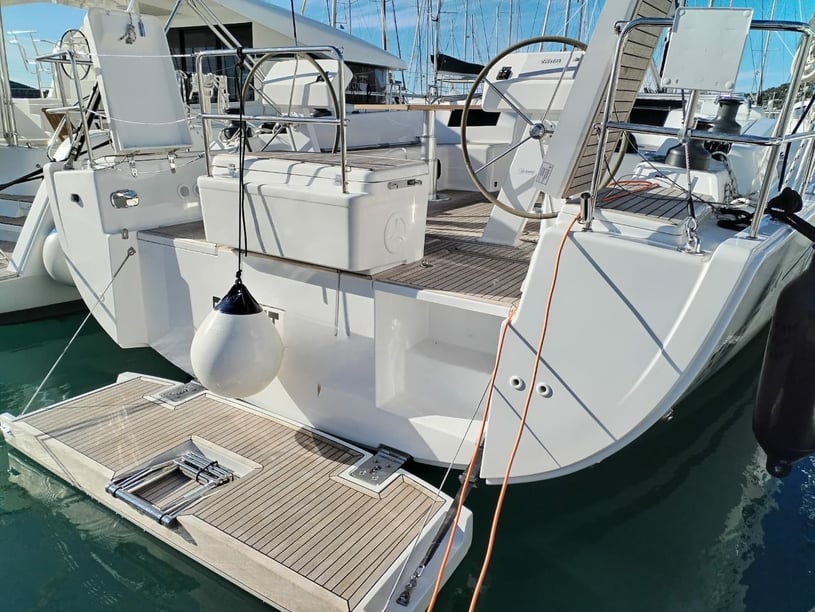 Seget Donji Sailboat 4 cabin 7 berths 7 guests 15.55 m Listing Number: #22331 4