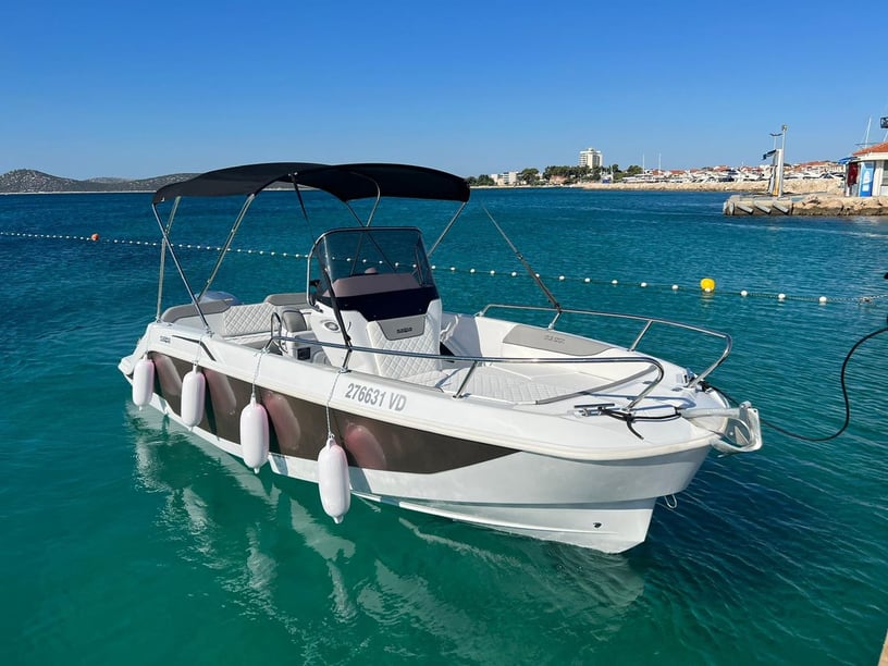 Vodice Motorboot   7  gasten 6.15 m Lijstnummer: #22347 5