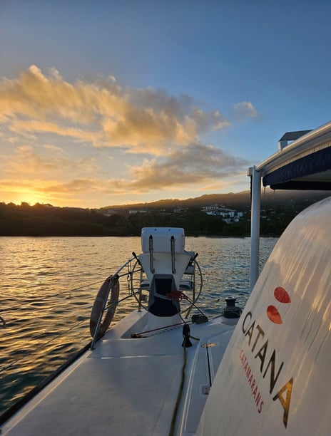 San Martín Catamarán Cabina 5  10  literas 10  invitados 16.74 m Número de anuncio: #22404 4