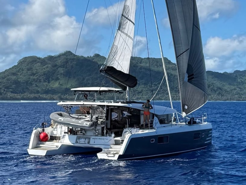 Papeete, Tahití Catamarán Cabina 4  8  literas 6  invitados 12.8 m Número de anuncio: #22407 2