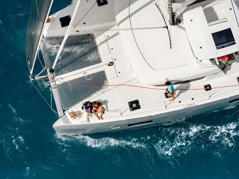 Papeete, Tahiti Catamaran Cabine 3  Couchettes 6  Invités 6  12.8 m Numéro de l'annonce: #22407 5