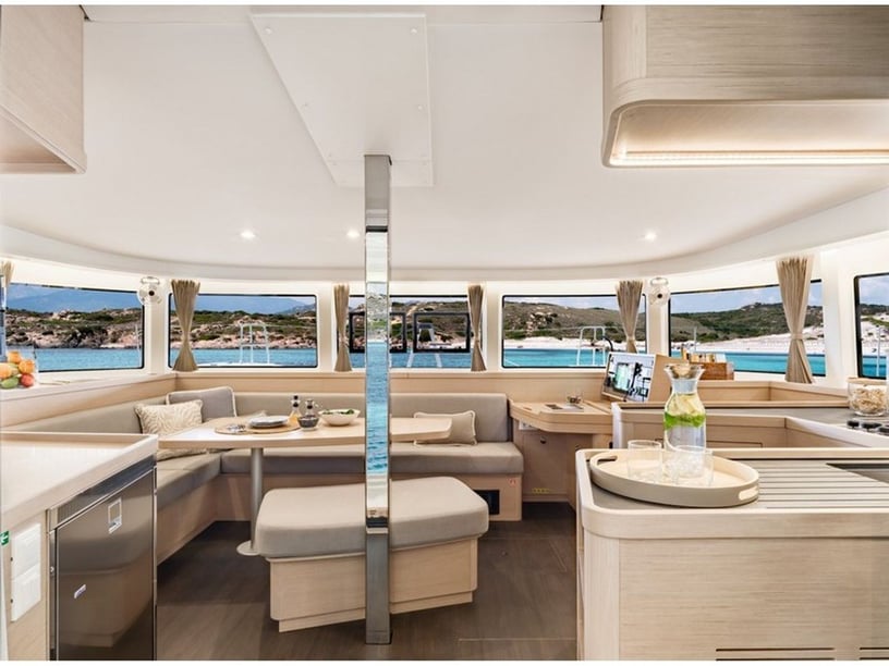 Papeete, Tahiti Catamarano cabina 4  cuccette 8  6  ospiti 12.8 m Numero dell'inserzione: #22407 5