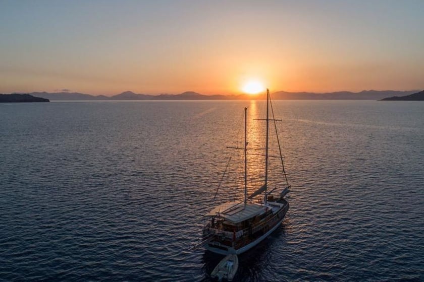 Fethiye Gulet 3 cabin 6 berths 6 guests 19 m Listing Number: #22420 5