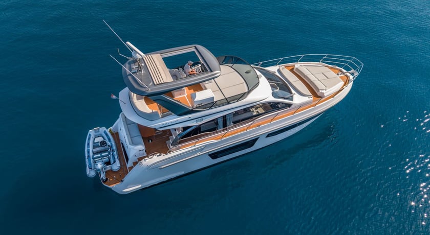 Split Yacht à moteur Cabine 3  Couchettes 6  Invités 6  16.78 m Numéro de l'annonce: #22421 5