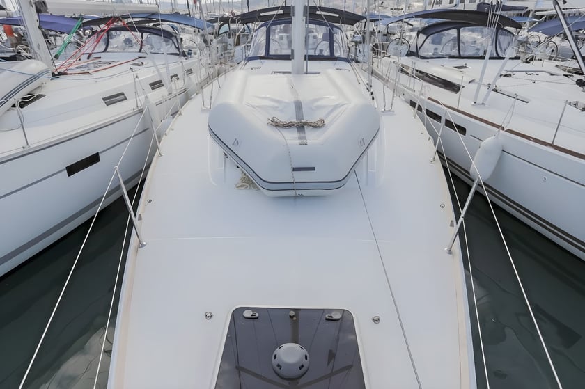 Punat Sailboat 6 cabin 12 berths 12 guests 15.75 m Listing Number: #22437 5