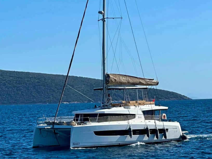 Bodrum Catamarano cabina 4  cuccette 9  9  ospiti 14.82 m Numero dell'inserzione: #22458