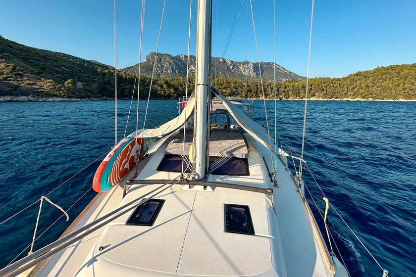 Bodrum Sailboat 3 cabin 6 berths 6 guests 12.35 m Listing Number: #22482 5