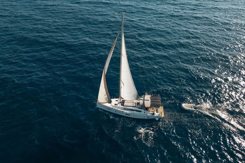 Bodrum Sailboat 3 cabin 6 berths 6 guests 12.35 m Listing Number: #22482 3