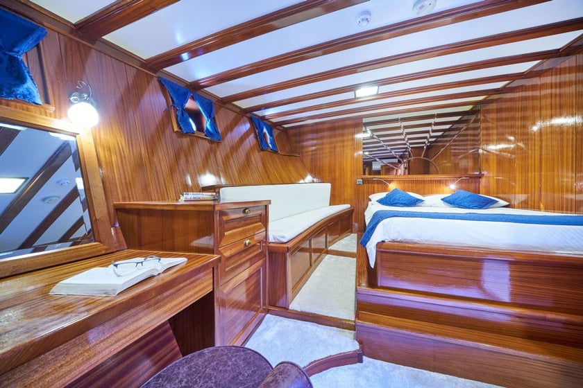 Split Gulet 8 cabin 16 berths 16 guests 38 m Listing Number: #22505 3