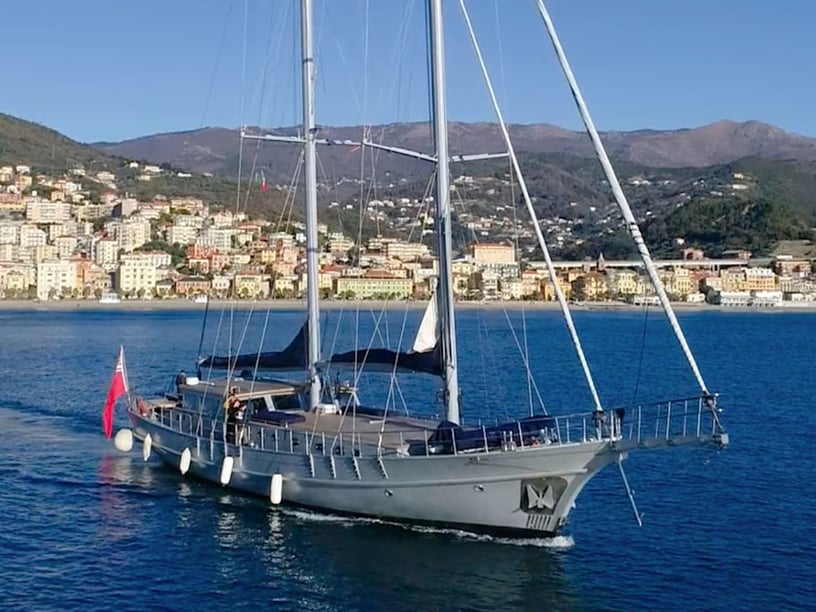 Milazzo Gulet 4 cabin 8 berths 8 guests 27.05 m Listing Number: #22515 4