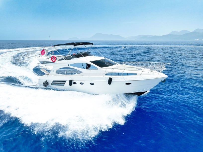 Kemer Yacht a motore cabina 2  cuccette 6  10  ospiti 15 m Numero dell'inserzione: #22522