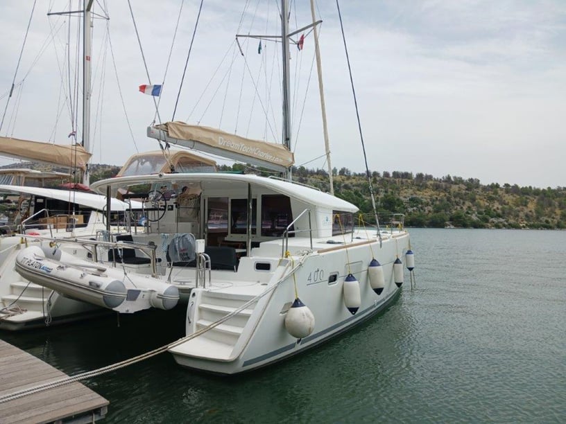 Bodrum Catamaran Cabine 4  12  slaapplaatsen 12  gasten 12 m Lijstnummer: #22525
