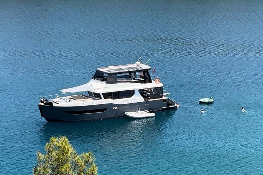 Beykoz Motoryat 3 kabin Konaklama 6 kişi Seyir 6 kişi 19 m İlan No: #22582