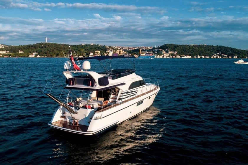 Kurucesme Yacht à moteur  Couchettes 4  Invités 10  17 m Numéro de l'annonce: #22583 2