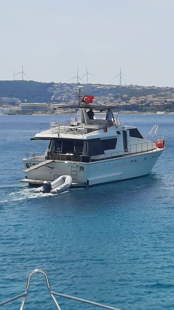 Izmir Yacht à moteur Cabine 3  Couchettes 6  Invités 10  19 m Numéro de l'annonce: #22597 5