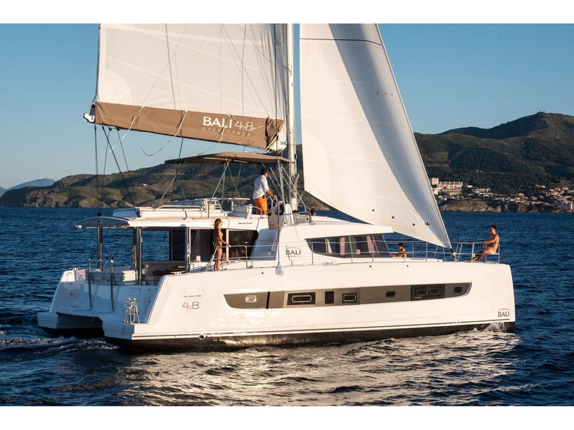 Athens Catamaran 7 cabin 12 berths 12 guests 14.86 m Listing Number: #22615