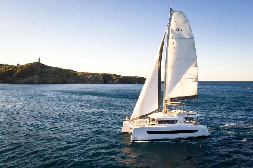 Athens Catamaran 7 cabin 12 berths 12 guests 14.86 m Listing Number: #22615 5