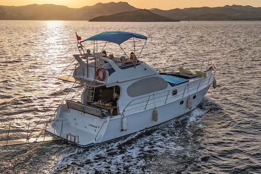 Bodrum Motoryacht 2 Kabine  12 Gäste 13 m Nummer des Inserats: #22619