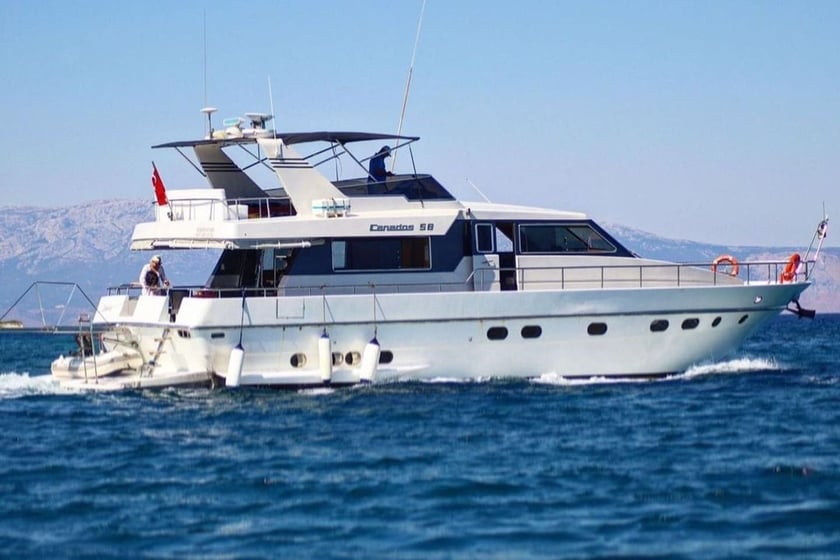 İzmir Motoryat 3 kabin Konaklama 8 kişi Seyir 12 kişi 21 m İlan No: #22645 3