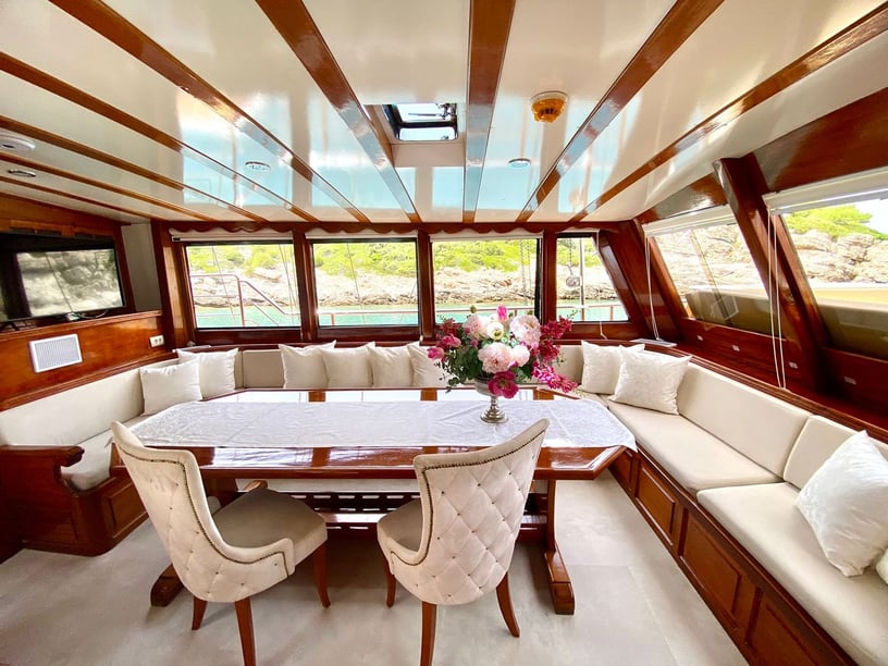 Split Gulet 6 cabin 12 berths 12 guests 44 m Listing Number: #22683 2