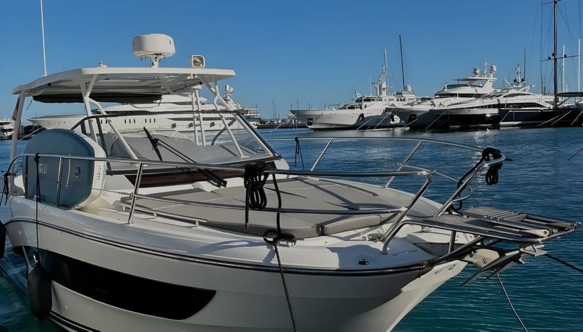 Palma de Majorque Bateau à moteur Cabine 1  Couchettes 2  Invités 4  10.57 m Numéro de l'annonce: #22734