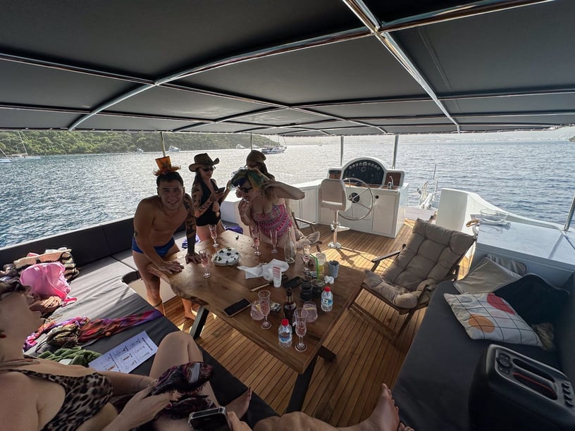 Marmaris Gulet Cabine 3  6  slaapplaatsen 6  gasten 14 m Lijstnummer: #22735 4