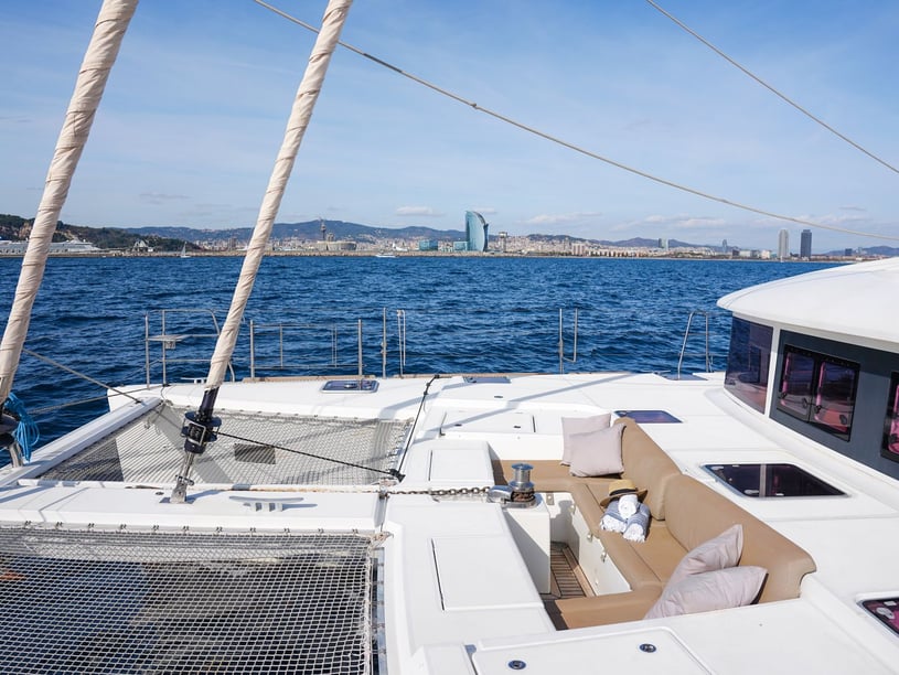 Palma de Majorque Catamaran Cabine 5  Couchettes 10  Invités 10  17.07 m Numéro de l'annonce: #22746 3