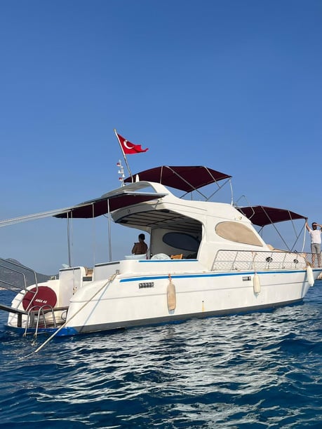 Antalya Motor Yacht 1 cabin  8 guests 11 m Listing Number: #22787 2