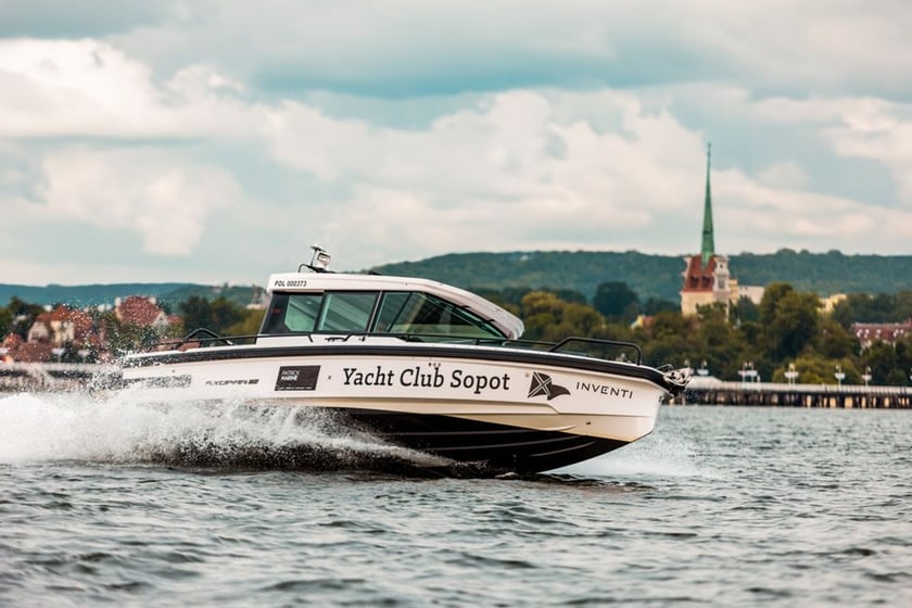 Sopot Bateau à moteur Cabine 1  Couchettes 6  Invités 6  8.75 m Numéro de l'annonce: #22799 3