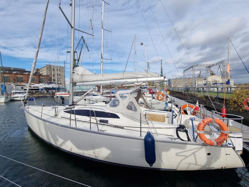 Gdansk Sailboat 4 cabin 10 berths 10 guests 12.35 m Listing Number: #22801