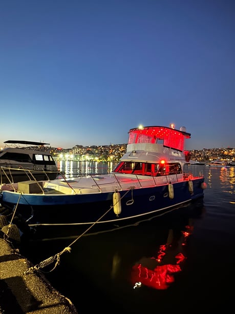 Ayvansaray Yate a motor   10  invitados 13 m Número de anuncio: #22802 4