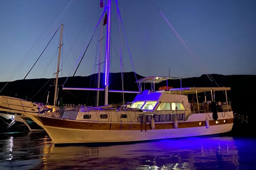 Kekova Gulet 4 Kabine 8 Liegeplätze 8 Gäste 17 m Nummer des Inserats: #22803 2