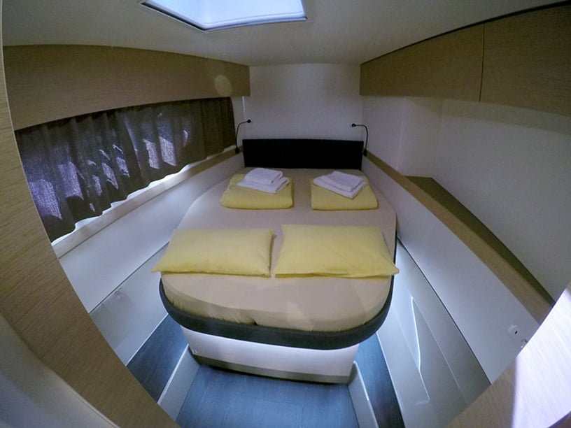 Šibenik Catamaran 6 cabin 12 berths 8 guests 13.45 m Listing Number: #22811 3